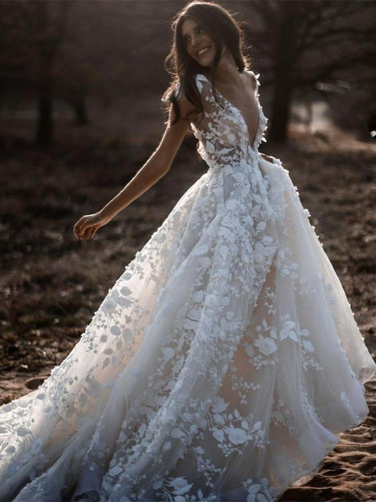 http://www.ballbella.com/cdn/shop/files/romantic-ivory-lace-floor-length-a-line-puffy-princess-wedding-dress-wedding-dress-2_1024x.jpg?v=1701892175