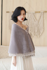 Gray Lace-Trimmed Warm Wedding Gown Shawl-Ballbella