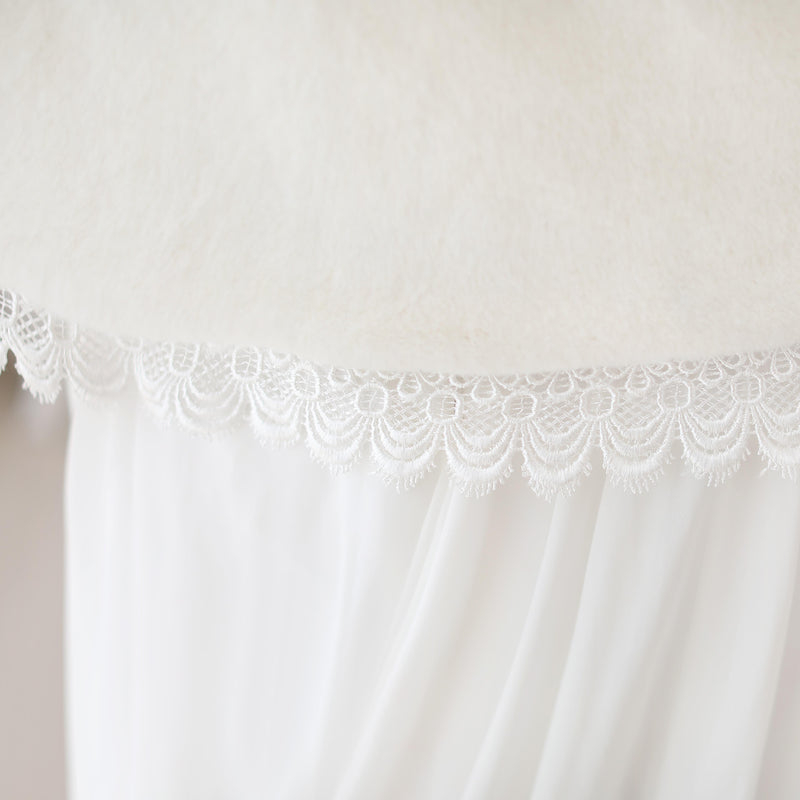 White Lace-Trimmed Wedding Gown Shawl-Ballbella