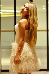 A-line Strapless Knee Length Tulle Feather Homecoming Dress-Ballbella