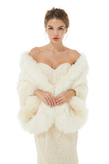 Alis- Winter Faux Fur Wedding Wrap-Ballbella