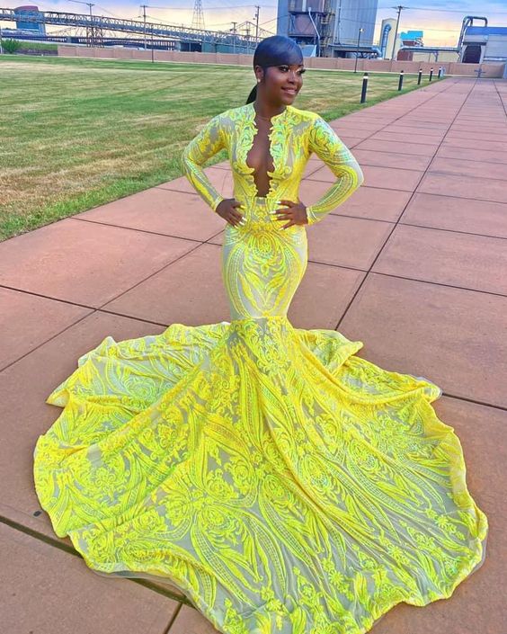 Amazing Yellow V-Neck Long Sleeve Long Appliques Mermaid Prom Dress-Ballbella