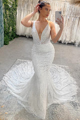 Fabulous Long Mermaid V-neck Beading Sleeveless Backless Wedding Dress With Lace-Ballbella