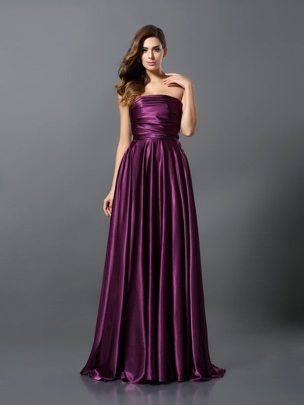 Charming Pleats Sleeveless Long Bridesmaid Dresses-Ballbella