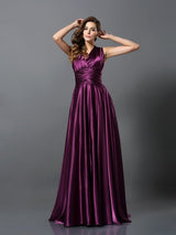 Charming Pleats Sleeveless Long Bridesmaid Dresses-Ballbella