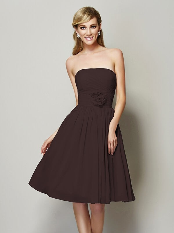 A-Line Charming Strapless Sleeveless Hand-Made Flower Short Chiffon Bridesmaid Dresses