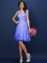 Charming Straps Pleats Sleeveless Short Chiffon Bridesmaid Dresses-Ballbella