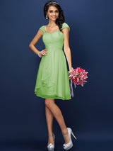 Charming Straps Pleats Sleeveless Short Chiffon Bridesmaid Dresses-Ballbella