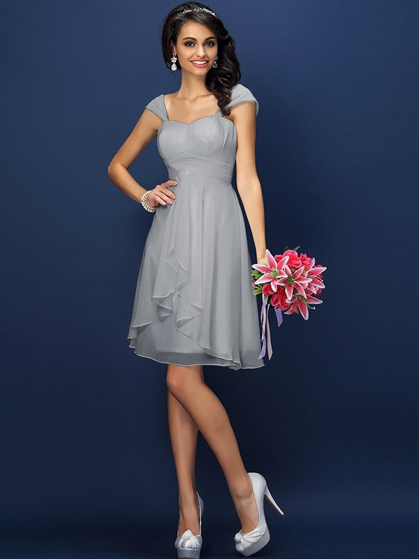 Charming Straps Pleats Sleeveless Short Chiffon Bridesmaid Dresses-Ballbella