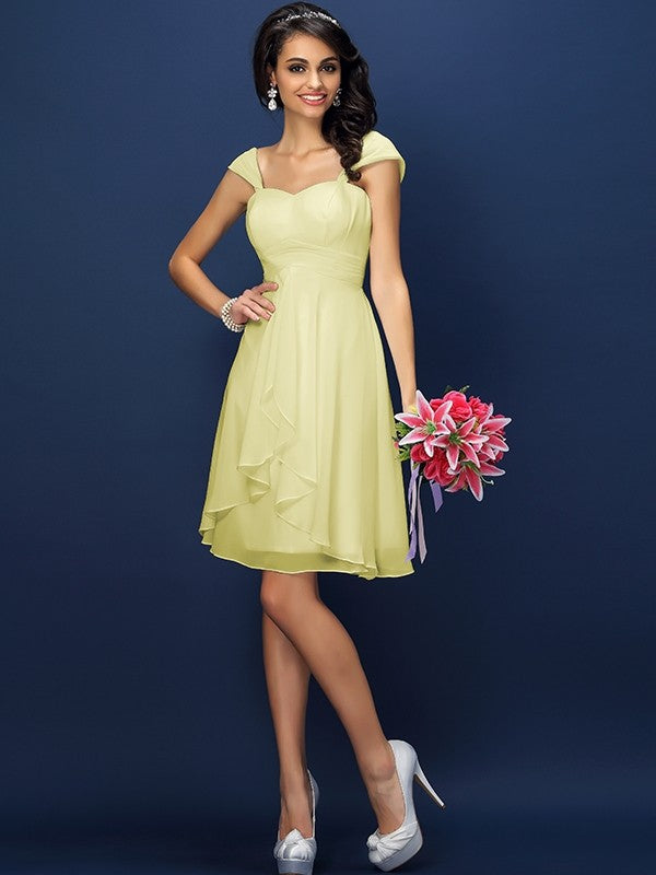 Charming Straps Pleats Sleeveless Short Chiffon Bridesmaid Dresses-Ballbella