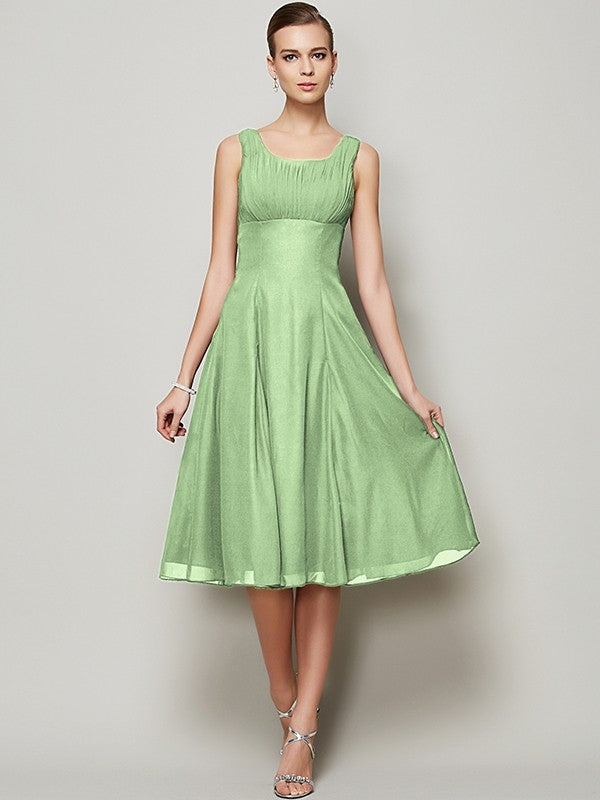 A-Line Charming Straps Sleeveless Pleats Short Chiffon Bridesmaid Dresses