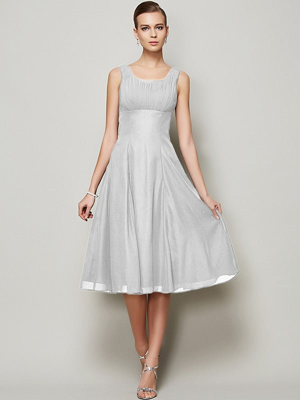 A-Line Charming Straps Sleeveless Pleats Short Chiffon Bridesmaid Dresses