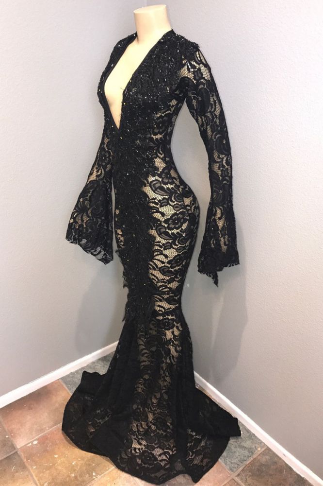 Chic Black Lace V-neck Long Sleevess Mermaid Prom Dresses Sheer Floor Length Evening Gowns-Ballbella