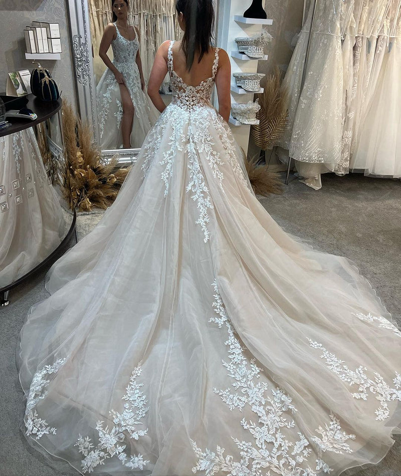 Chic Long Sleeveless Lace Wedding Dress Long Slit Online-Ballbella