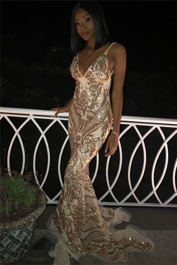 Chic V-Neck Spaghetti Straps Sleeveless Gold Appliques Mermaid Prom Dresses-Ballbella