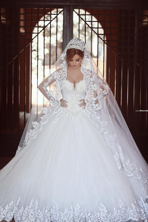 Classic White Lace Ball Gown Wedding Dress Popular Sweep Train Long Sleeves Bridal Gown-Ballbella