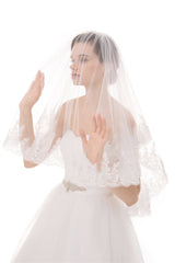 Cora Elegant Short Lace Wedding Veil-Ballbella