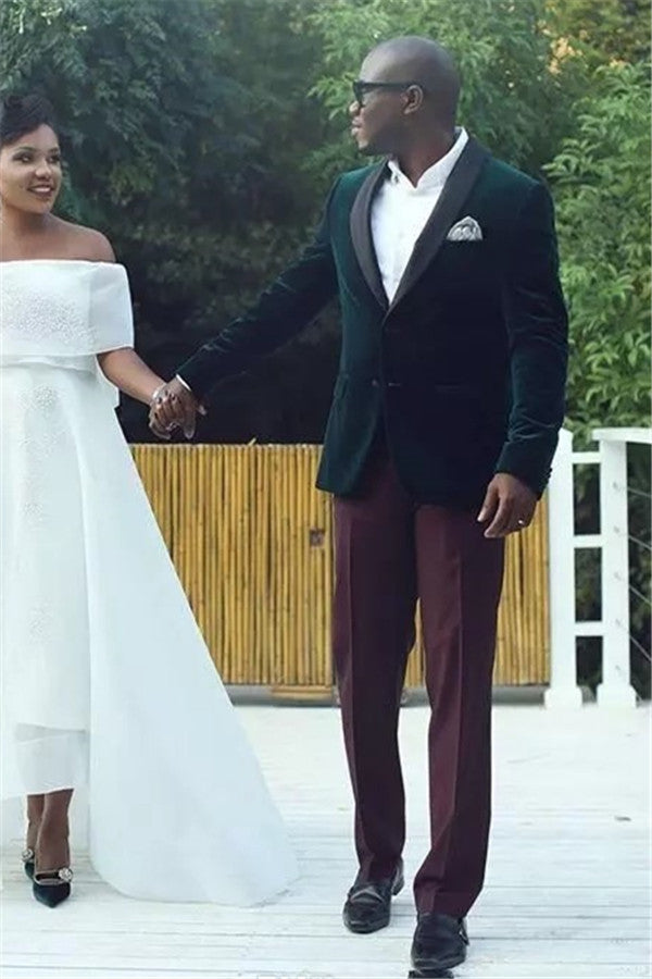 Shop for Dark Green Velvet Shawl Lapel Wedding Suits for Men in Ballbella at best prices.Find the best Dark Green slim fit Men Suits with affordable price.