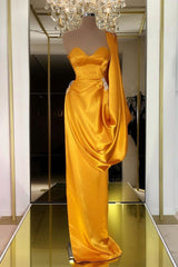 Designer Yellow Gold One Shoulder Long Evening Prom Dress With Ruffles-Ballbella