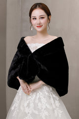 Elegant Black Ears-Embellished Wedding Dress Shawl-Ballbella