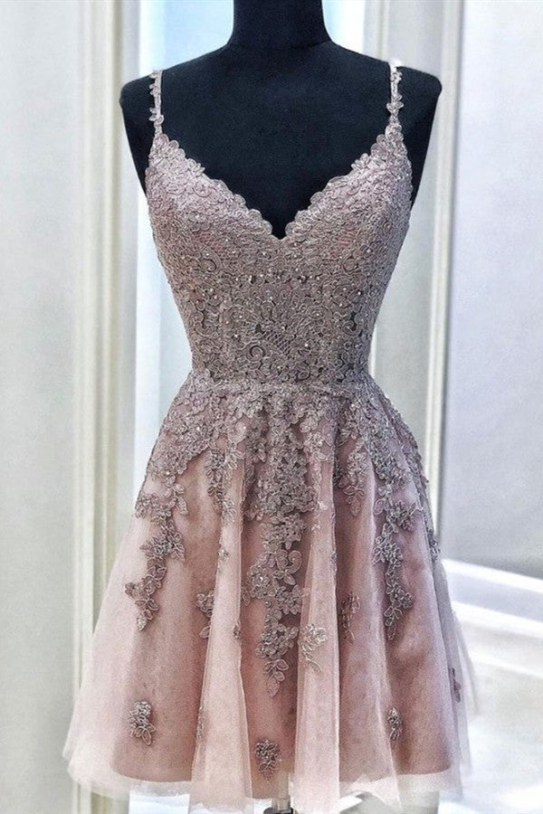 Fantastic V-neck Sleeveless Beading Homecoming Dress Chic Spaghetti Straps Lace Short Cocktail Dress-Ballbella