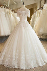 Floor Length Applique Ball Gown Off the Shoulder Lace Tulle 1/2 Sleeves Wedding Dresses-Ballbella