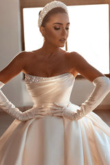 Gorgeous Strapless Ball Gown Wedding Dress With Beadings Online-Ballbella