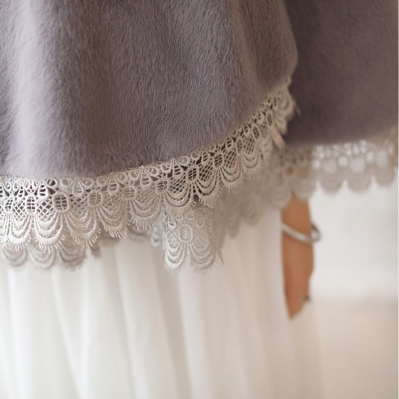 Gray Lace-Trimmed Warm Wedding Gown Shawl-Ballbella