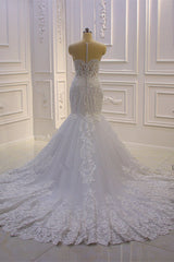 Luxurious 3D Lace Applique High Neck Tulle Mermaid Wedding Dress-Ballbella