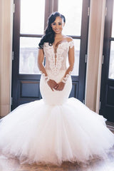 Mermaid Deep V-neck Floor Length Tulle Applique Wedding Dress-Ballbella