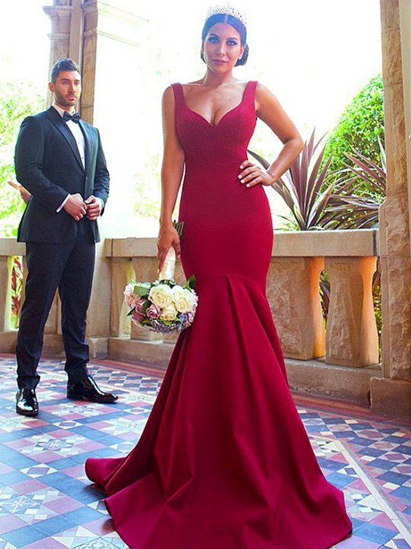 Mermaid Gorgeous V-neck Sleeveless Ruffles Stretch Crepe Bridesmaid Dresses-Ballbella