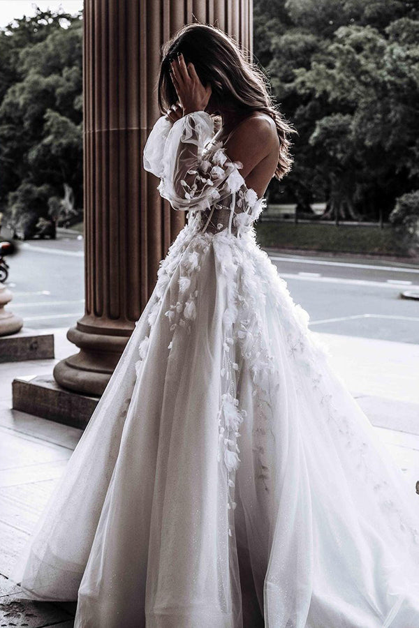 Modern Sweetheart Sleeveless Wedding Dress White 3D Floral Lace Bridal Gown-Ballbella