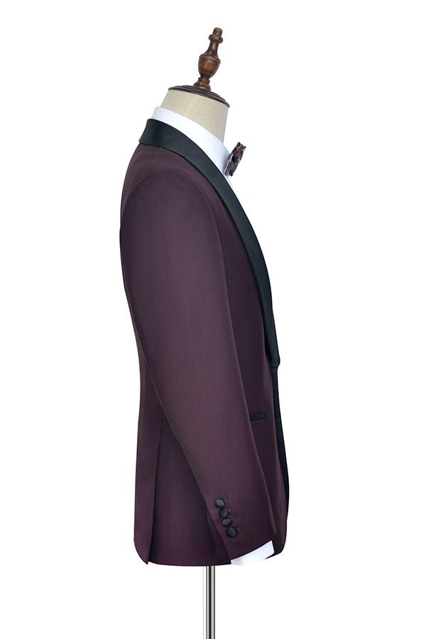 This Sharp-looking Black Shawl Collor One Button Burgundy Wedding Suits for Men at Ballbella comes in all sizes for prom, wedding and business. Shop an amazing selection of Shawl Lapel Single Breasted Burgundy mens suits in cheap price.