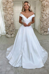 Simple Retro White Off the shoulder A line Bridal Gowns-Ballbella