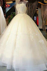 Sleeveless Ribbon Scoop Applique Tulle Ball Gown Cathedral Train Wedding Dresses-Ballbella