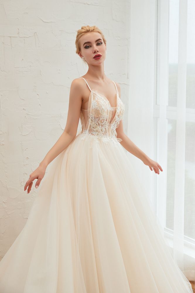 Summber Beach Spaghetti Straps Ivory Ball Gown Wedding Dress Online-Ballbella