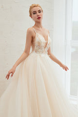 Summber Beach Spaghetti Straps Ivory Ball Gown Wedding Dress Online-Ballbella