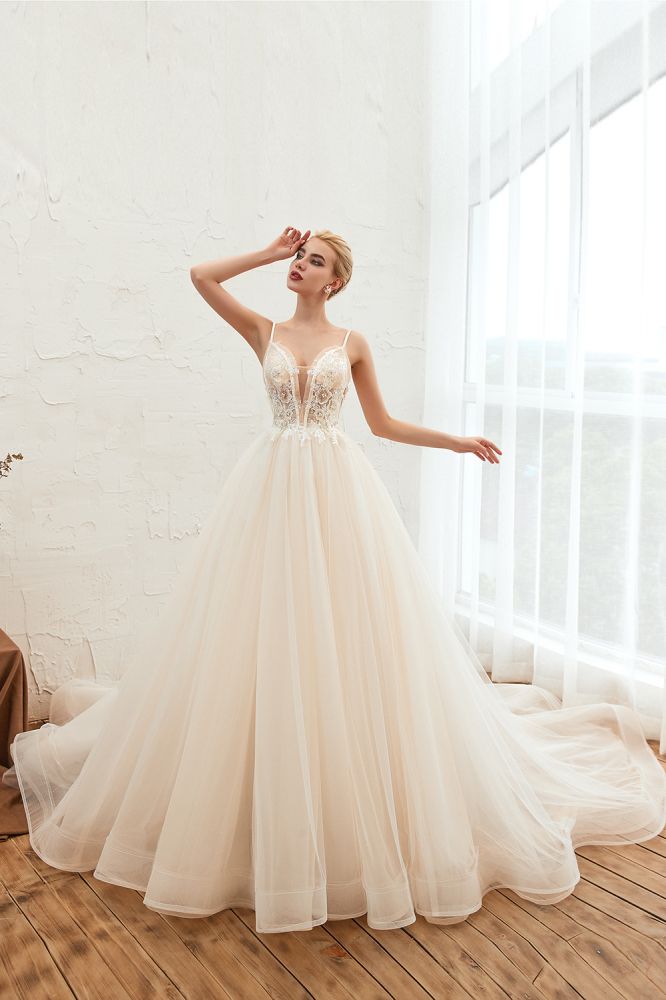 Summber Beach Spaghetti Straps Ivory Ball Gown Wedding Dress Online-Ballbella