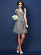 V-Neck Elegant Pleats Bowknot Sleeveless Short Chiffon Bridesmaid Dresses-Ballbella