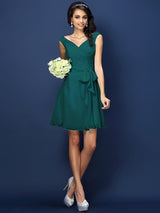 V-Neck Elegant Pleats Bowknot Sleeveless Short Chiffon Bridesmaid Dresses-Ballbella