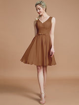 V-Neck Elegant Sleeveless Lace Short/Mini Chiffon Bridesmaid Dresses-Ballbella