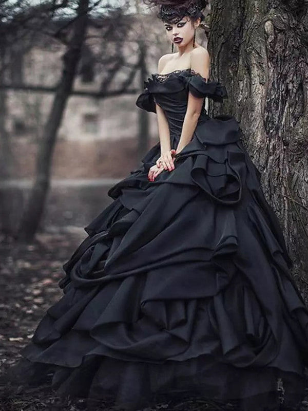 Vintage Black princess wedding dresses with Luxurious Ruffless Ballbella