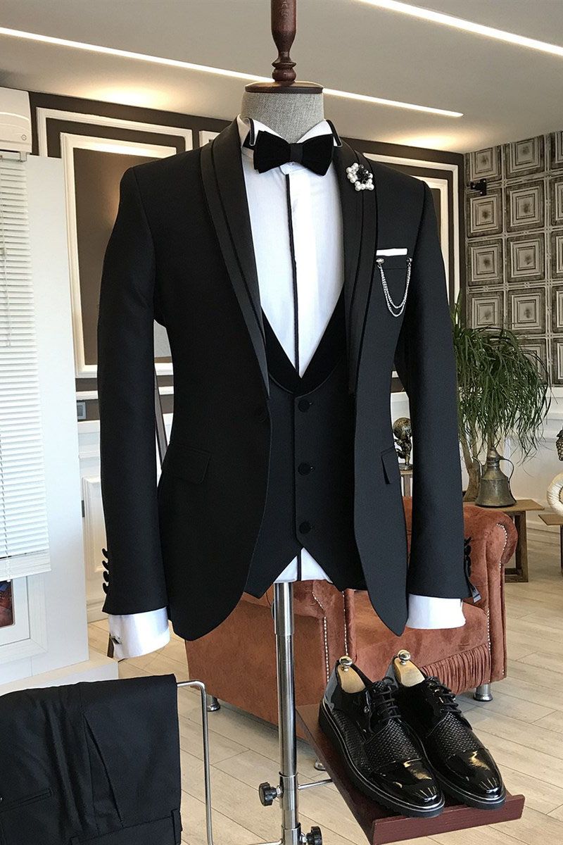 Well-cut 3-pieces Black Shawl Lapel Wedding Suits Good Choice for grooms-Ballbella