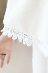 White Lace-Trimmed Wedding Gown Shawl-Ballbella