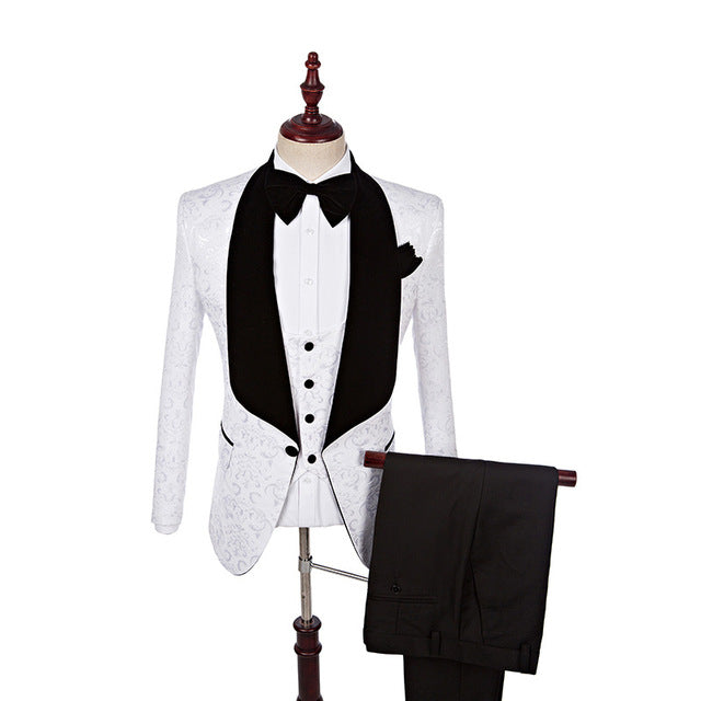 Discover White Three Pieces Fashion Jacquard Shawl Lapel Wedding Suits with ballbella. Shop for a range of White Shawl Lapel Men Suits for every occasion with rush order service in cheap price.